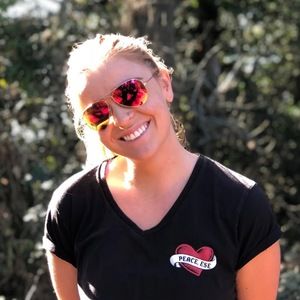 Meet your Posher, Kira